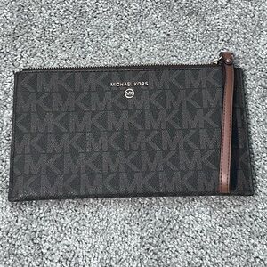 Michael Kors wristlet